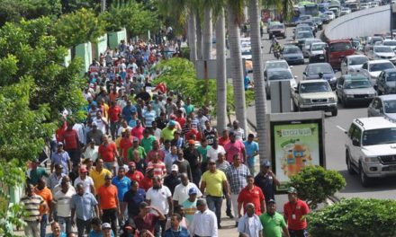 SUBSIDIOS ENCIENDEN DEBATES ENTRE CHOFERES Y EMPRESARIOS