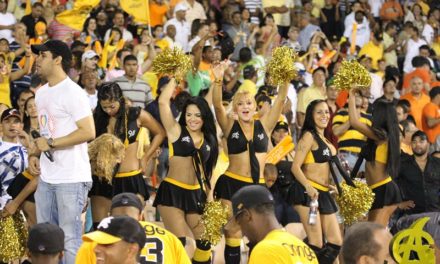 Aguilas vencen Los Toros