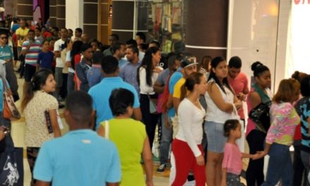 Sancionan tiendas por Black Friday