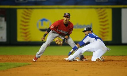 Escogido se impone ante Licey