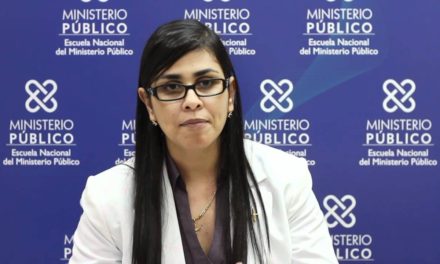 MP y Carla Massiel