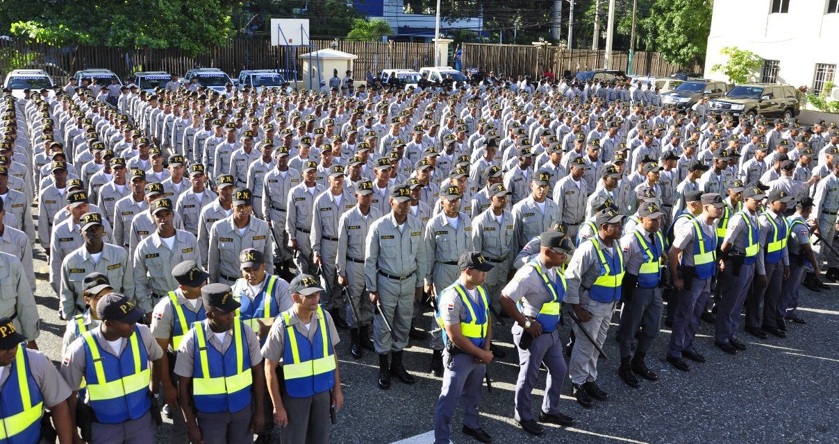 Policía gradúa nuevos agentes