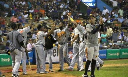 Aguilas castigan otra vez al Licey