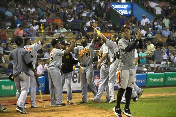 Aguilas castigan otra vez al Licey