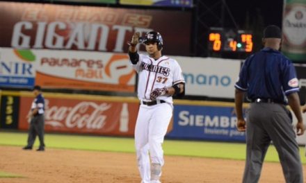 Gigantes ponen Toros en situación crítica