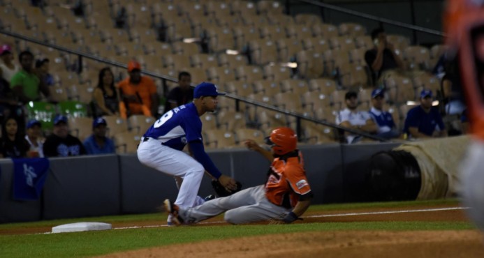 Licey vence a los Toros