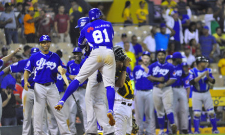 Licey empata en el primer lugar