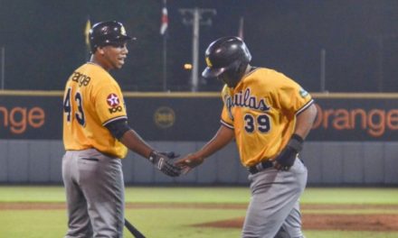 Aguilas también eliminan a Gigantes