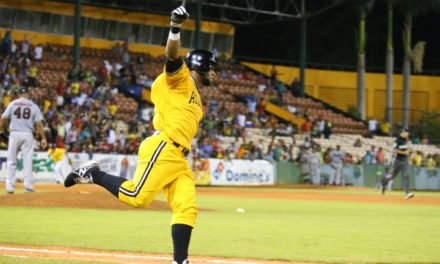 Aguilas avasallan, 6to juego en línea