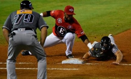 Leones derrotan a los Gigantes