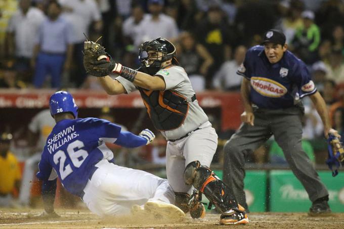 Tigres del Licey igualan la Serie