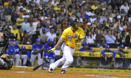 Aguilas atacan de nuevo a los Tigres