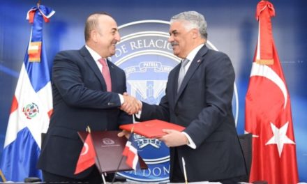 RD y Turquía firman acuerdo de cooperación turística