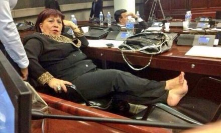 La diputada hondureña que se ganó el odio de los dominicanos