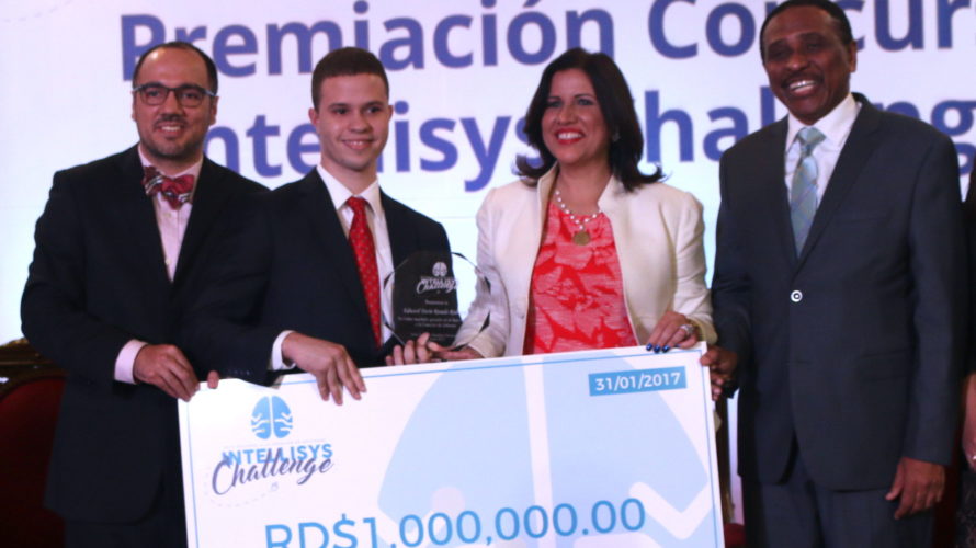 Estudiante gana un millón concurso software