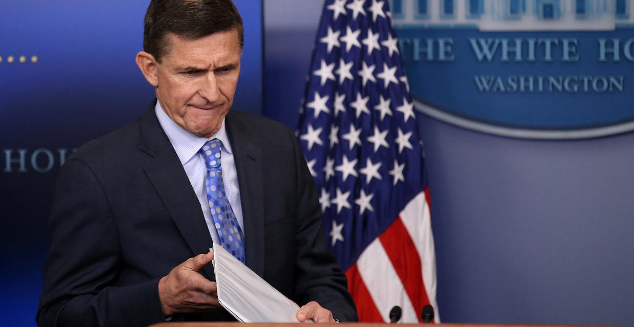 Michael Flynn, asesor de seguridad de Trump, renuncia tras el escándalo por sus conversaciones con Rusia