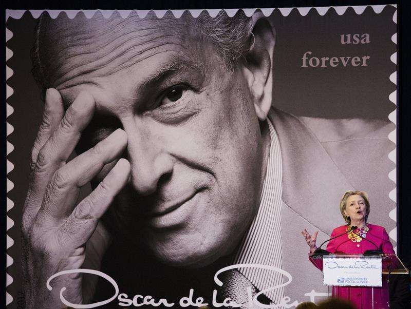 Servicio postal EEUU lanza sello en homenaje a Oscar de la Renta