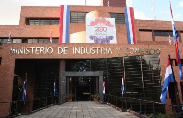 Nueva ley modifica aspectos del Ministerio de Industria y Comercio