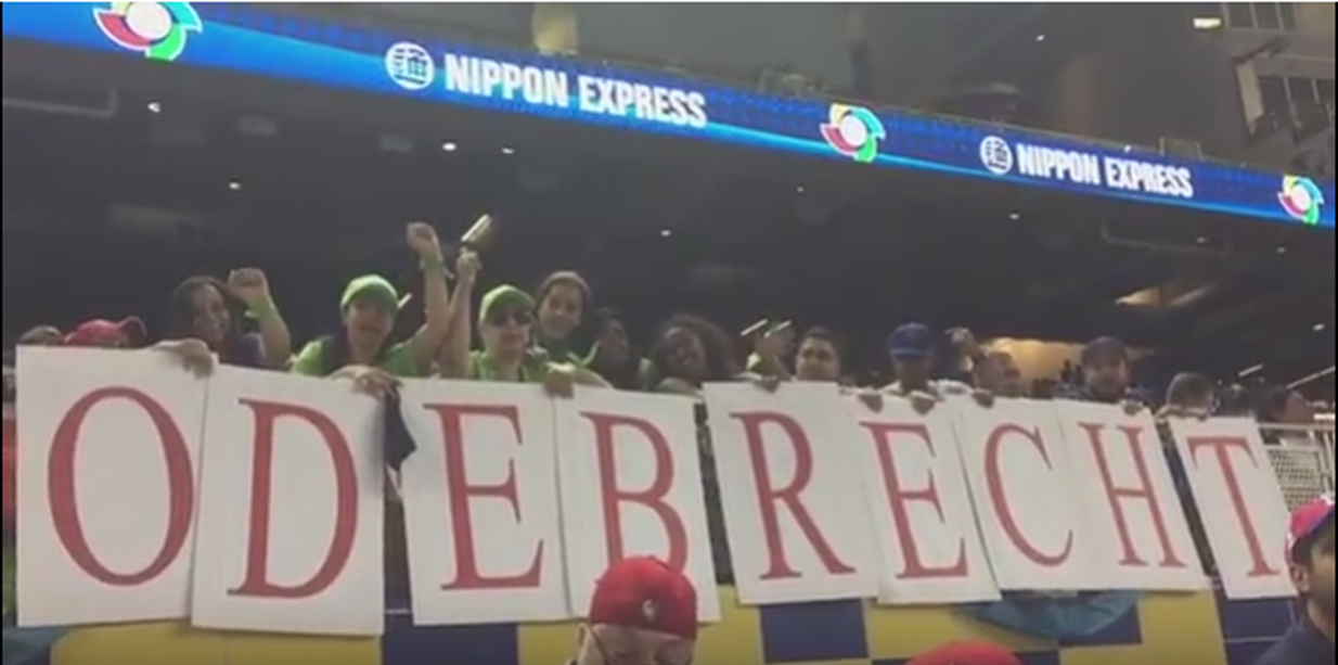 Manifestación Verde contra Odebrecht estuvo presente en el Clásico Mundial de Béisbol