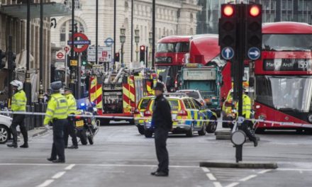 Ataque terrorista en Londres deja al menos 5 muertos y unos 40 heridos