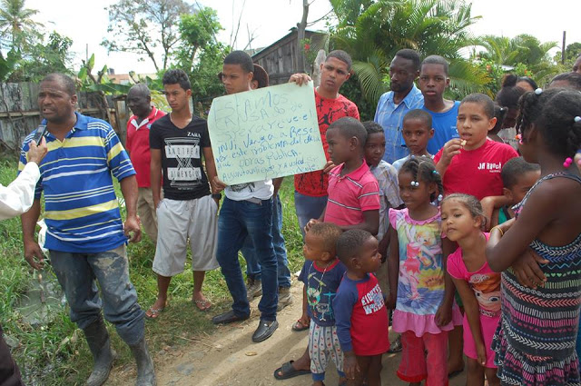 Residentes de La Nueva Esperanza en Los Alcarrizos, denuncian padecen enfermedades provocadas por aguas residuales