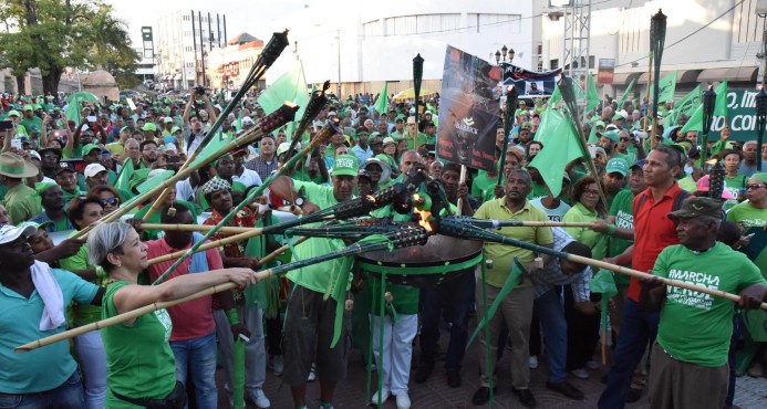 Dominicanos se animan en torno a la Marcha Verde en lucha contra la impunidad