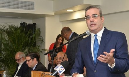 Luis Abinader cuestiona discurso presidente Medina