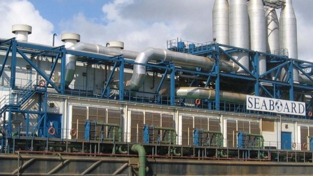 Medio Ambiente suspende renovación permiso a barcaza eléctrica SEABORD en el Ozama