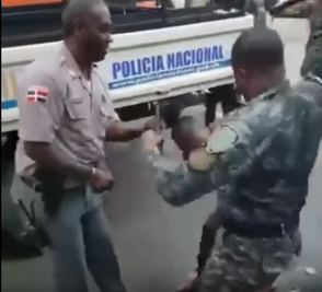 Derechos Humanos y moradores de Cristo Rey piden destituir al coronel Maríñez