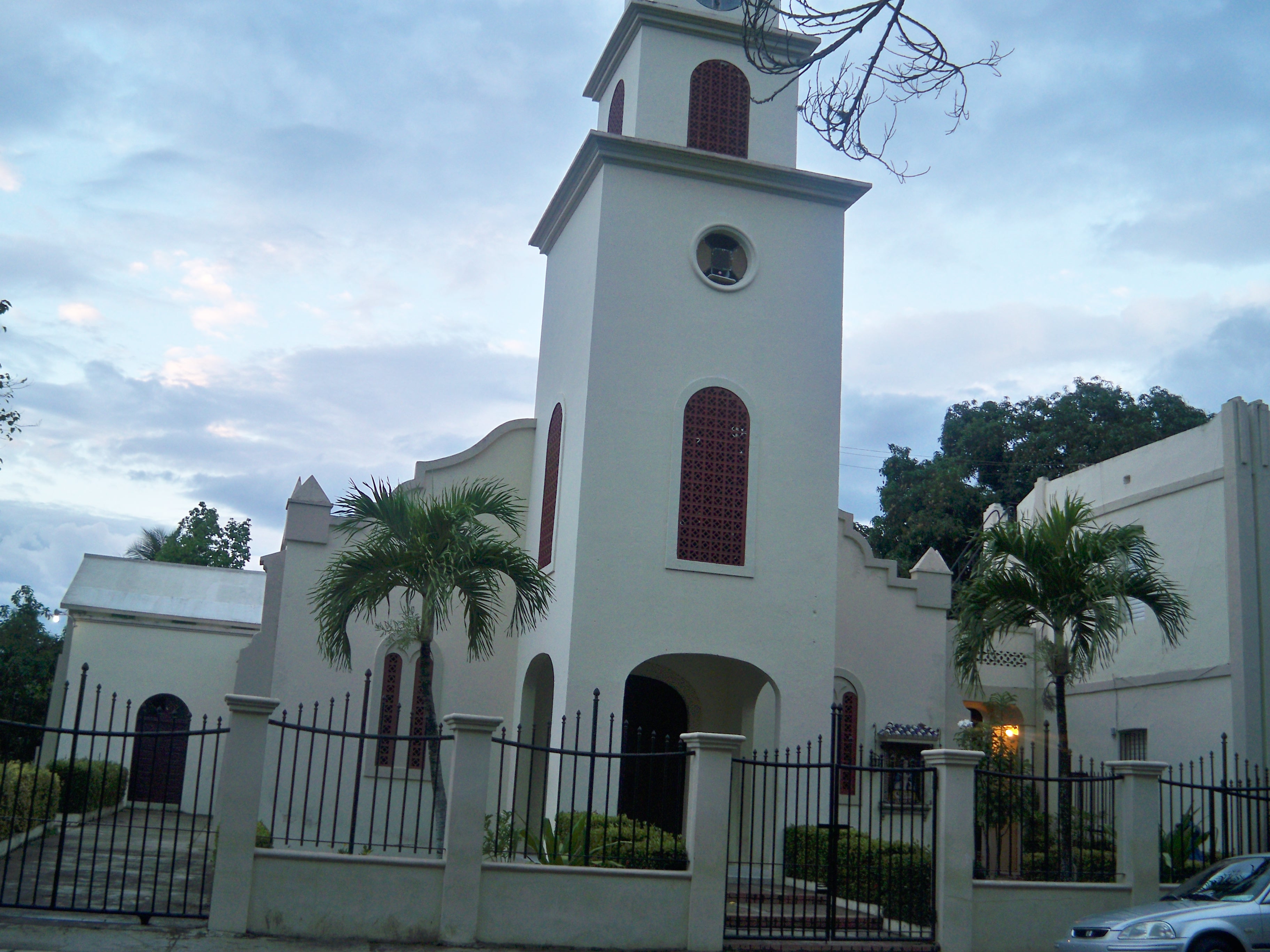 Resultado de imagen para parroquia nuestra señora del rosario DE DAJABON