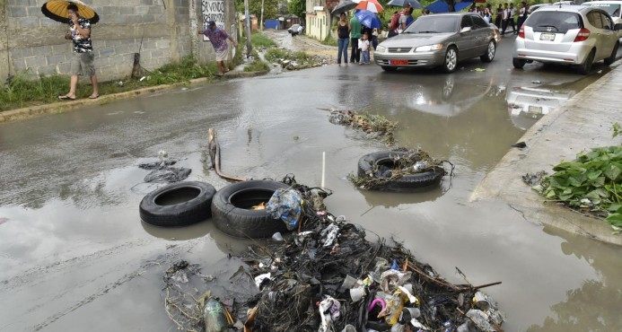 Residentes en Pantoja reclaman soluciones a problemas de la comunidad