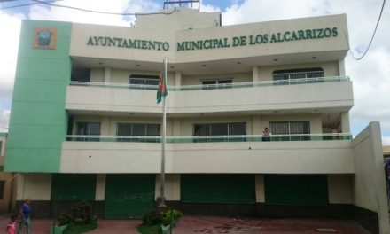 Presidente de comerciantes y detallistas de Los Alcarrizos culpó al alcalde de lo que le suceda