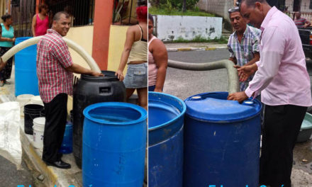 El Regidor del Pueblo distribuye agua con sus propios recursos