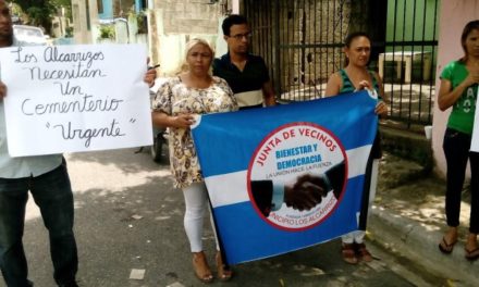 En barrio Savica II de Los Alcarrizos exigen a la CAASD que envíe agua por tuberías