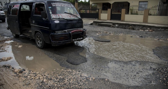 La carretera de Manoguayabo ha desaparecido por falta de mantenimiento