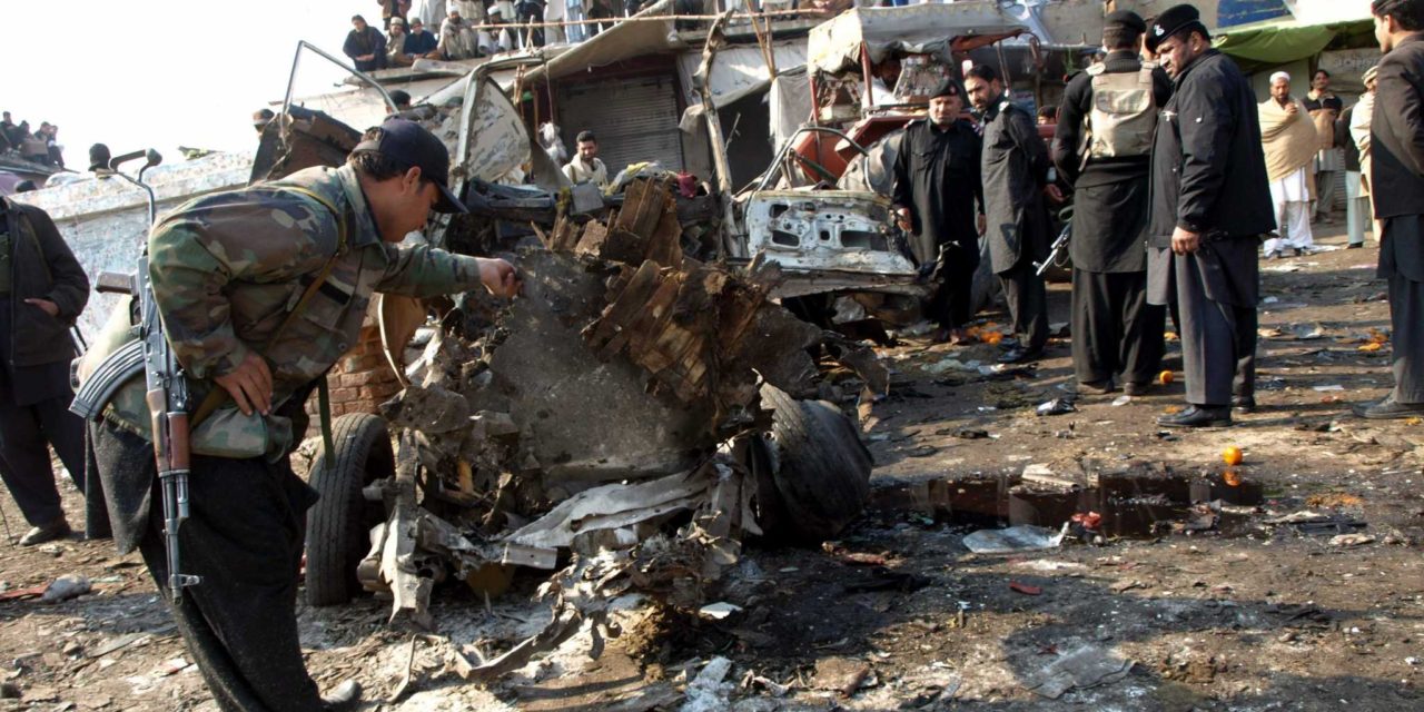 Explota un camión bomba en Kabul, deja 90 muertos y más de 400 heridos