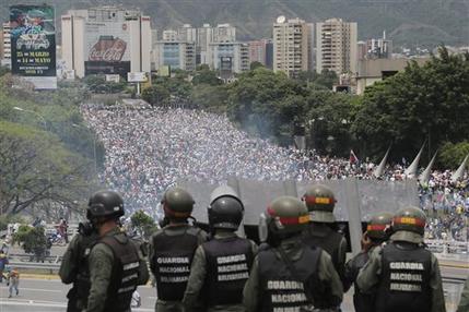 Venezolanos rechazan Constituyente, suben a 33 los muertos