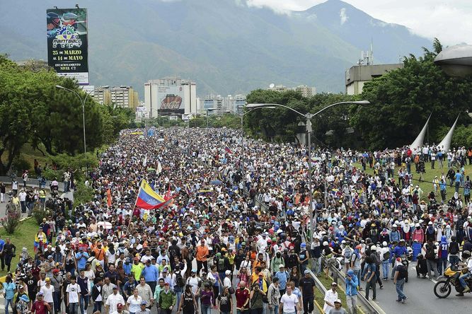 venezolanos contra constituye, Alcarrizos News Diario Digital