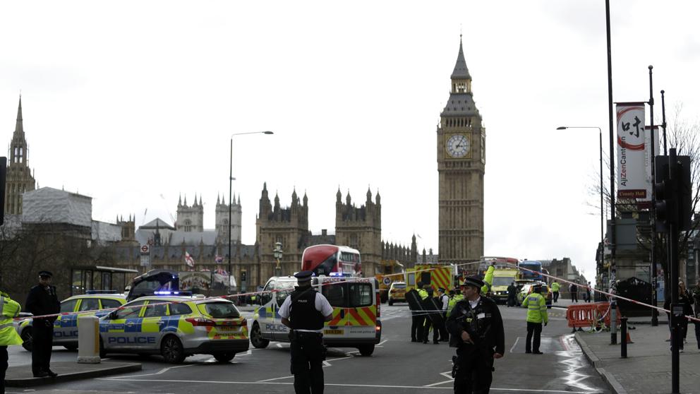 Mueren al menos 7 personas en un doble atentado en Londres