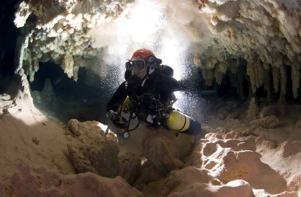 Xisco Gràcia, el hombre que sobrevivió 60 horas en una cueva submarina sin dormir, sin luz ni comida