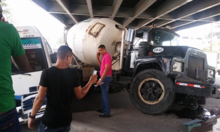 Aparatoso accidente de tránsito en Los Alcarrizos deja saldo de un muerto y cuatro heridos