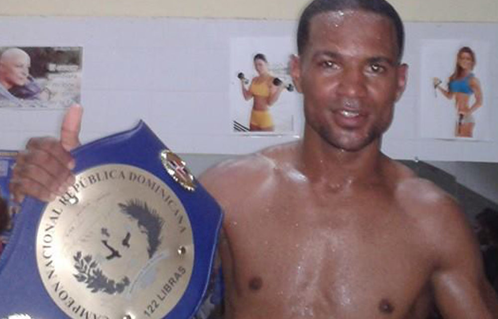 El boxeador dominicano Geysi Lorenzo muere peleando para comprar útiles escolares a su hija