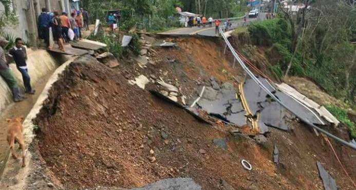 Derrumbe del Hoyo de Cisnero en Miches provoca que lugareños estén incomunicados