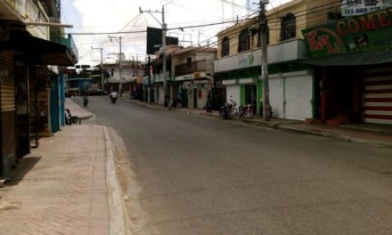 Organizaciones paralizan municipio de Los Alcarrizos en reclamo de diversas obras