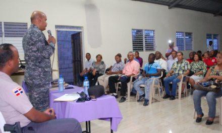 Director Regional P.N. celebra encuentro “Proximidad Policial” junto a la comunidad