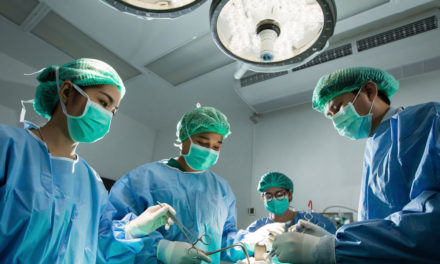 Realizan cirugías de reconstrucción mamaria gratuita a pacientes en Hospital Calventi
