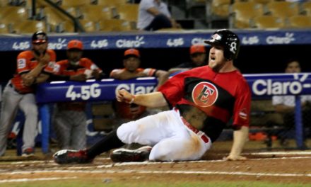 Leones se imponen a los Gigantes en jornada inaugural torneo Lidom 2018-19