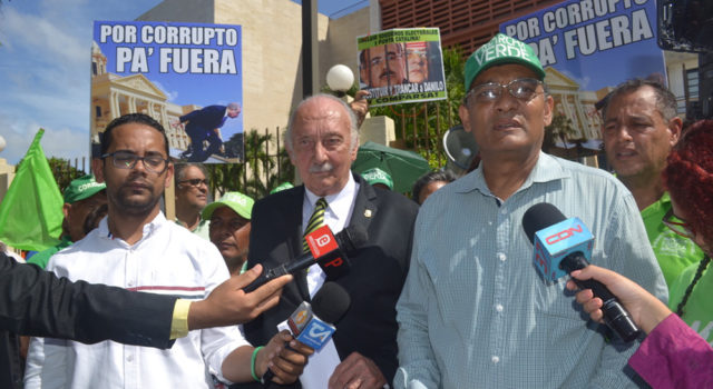 Verdes insisten en juicio político contra Medina