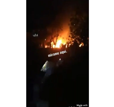 Fuego arrasa al menos cinco viviendas en Villa Linda-Pantoja