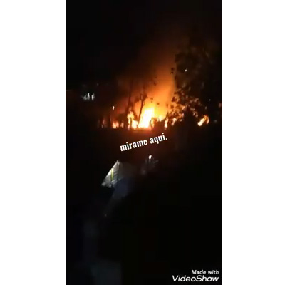 Fuego arrasa al menos cinco viviendas en Villa Linda-Pantoja